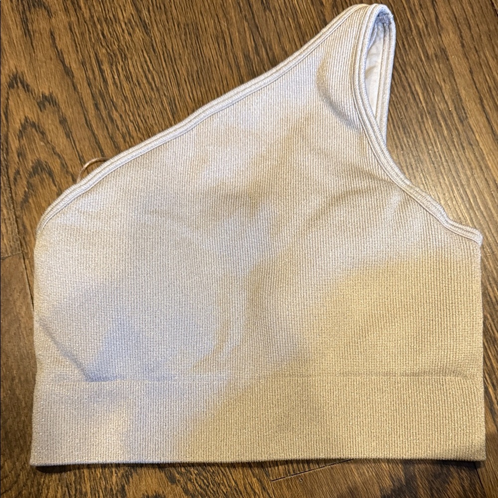 ALO brand one shoulder workout top. This is a very fashionable workout top.